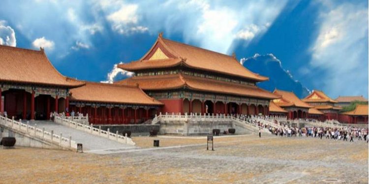 Tử Cấm Thành là địa điểm thu hút đông khách du lịch đến tham quan tại Trung Quốc