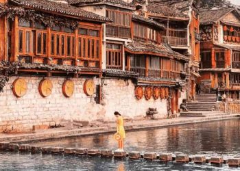 Hướng dẫn cách đi lại từ sân bay đến Phượng Hoàng Cổ Trấn