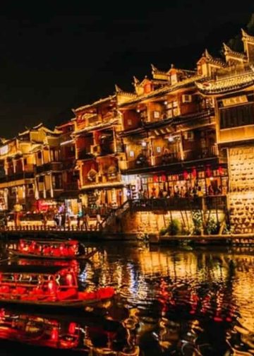 Khám phá Phượng hoàng cổ trấn Trung Quốc: Những Điều Thú Vị và Lịch Sử Của Nó