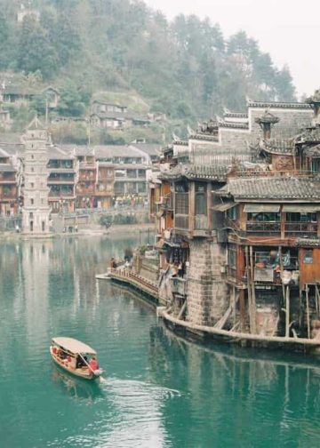 Những điểm đến nổi tiếng ở Phượng Hoàng Cổ Trấn Trung Quốc